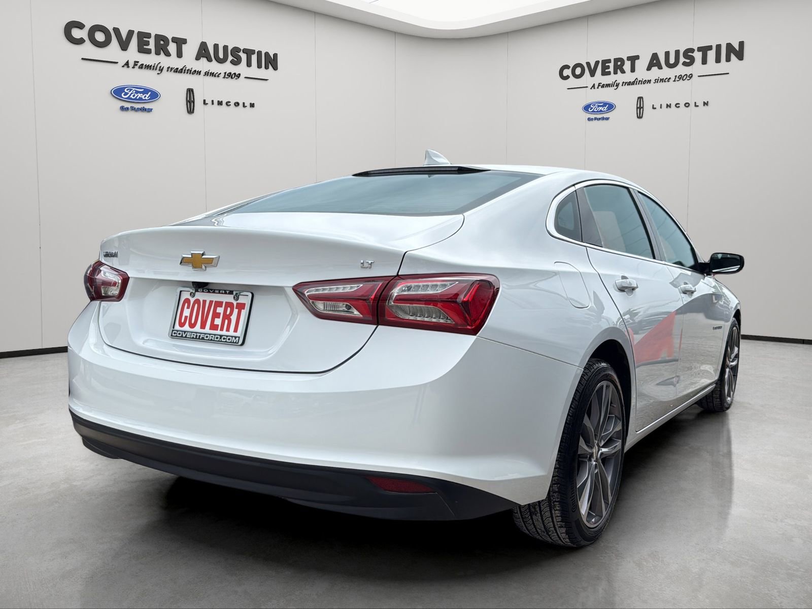 Used 2023 Chevrolet Malibu LT w/ LPO, Floor Liner Package FWD image 5
