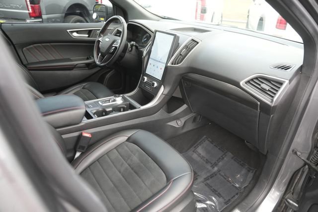 Used 2022 Ford Edge ST-Line image 17