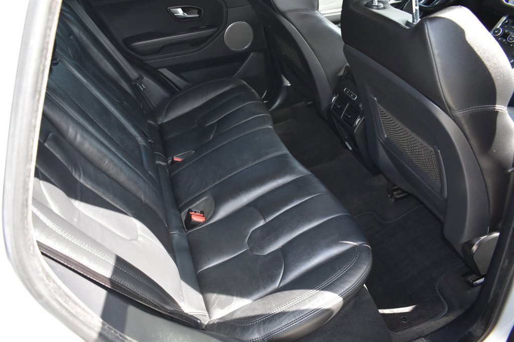 Used 2015 Land Rover Range Rover Evoque Pure Plus image 12