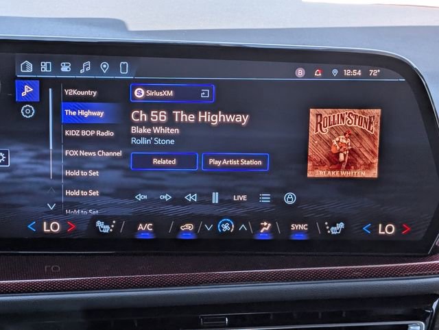 Used 2025 Chevrolet Traverse Z71 image 17