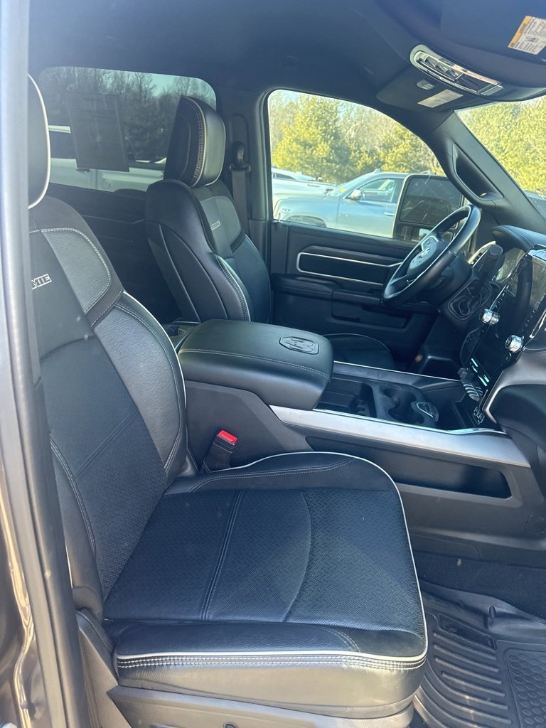 Used 2024 RAM 3500 Laramie w/ Night Edition image 23