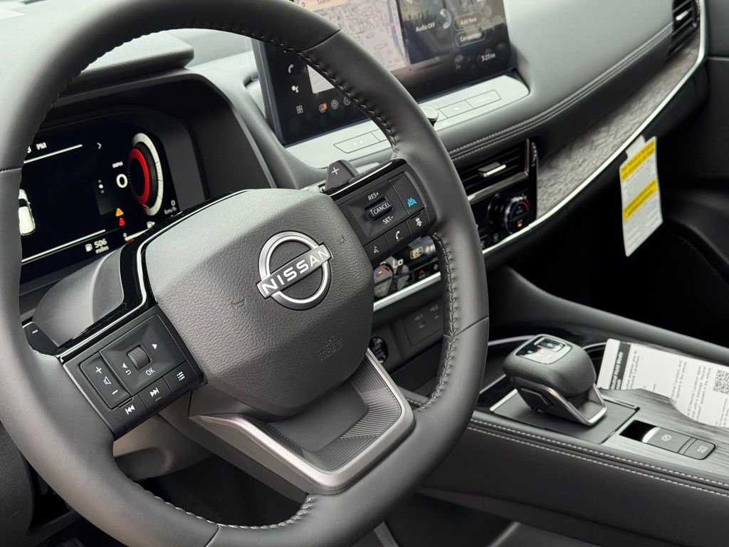 New 2026 Nissan Rogue Platinum image 8