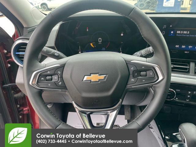 Used 2025 Chevrolet Trax LT w/ Driver Confidence Package FWD image 22