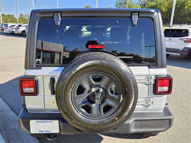 Used 2023 Jeep Wrangler Sport image 10