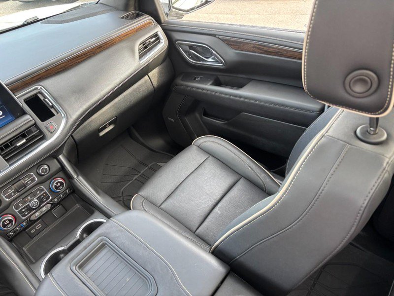 Used 2024 Chevrolet Tahoe Premier w/ Premium Package AWD/4WD image 15