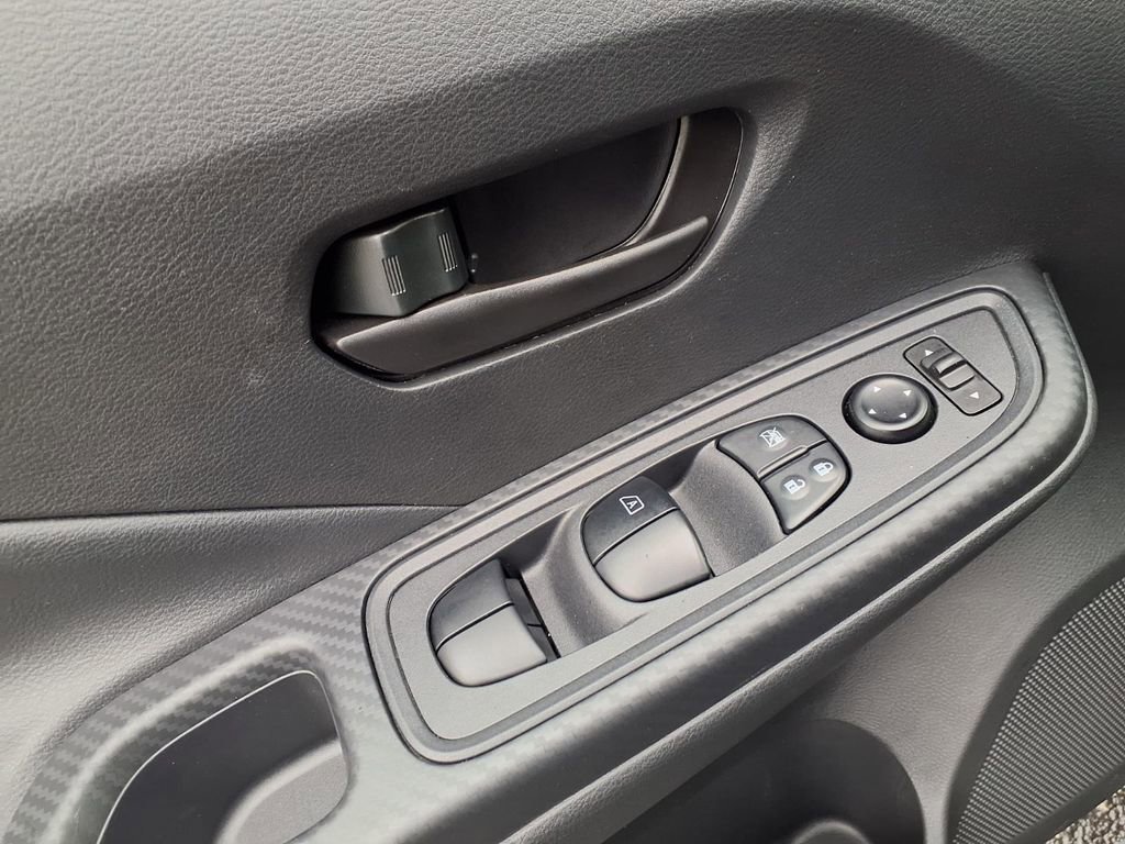 Used 2025 Nissan Versa S w/ Trunk Package image 19