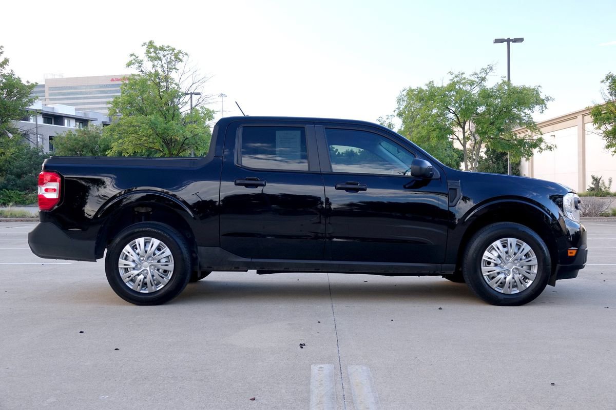 Used 2022 Ford Maverick XL image 12