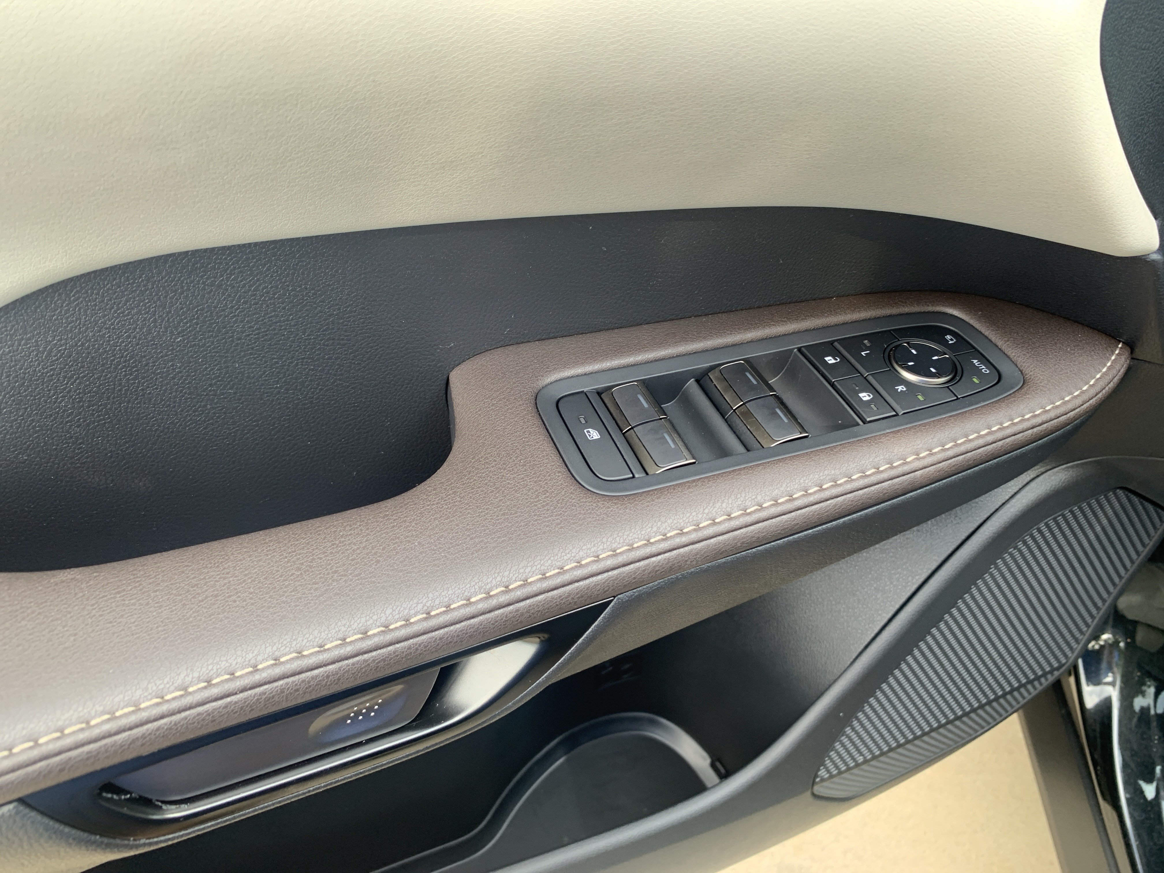 Used 2025 Lexus RX 350 Premium Plus w/ Accessory Package (Z1) FWD image 15