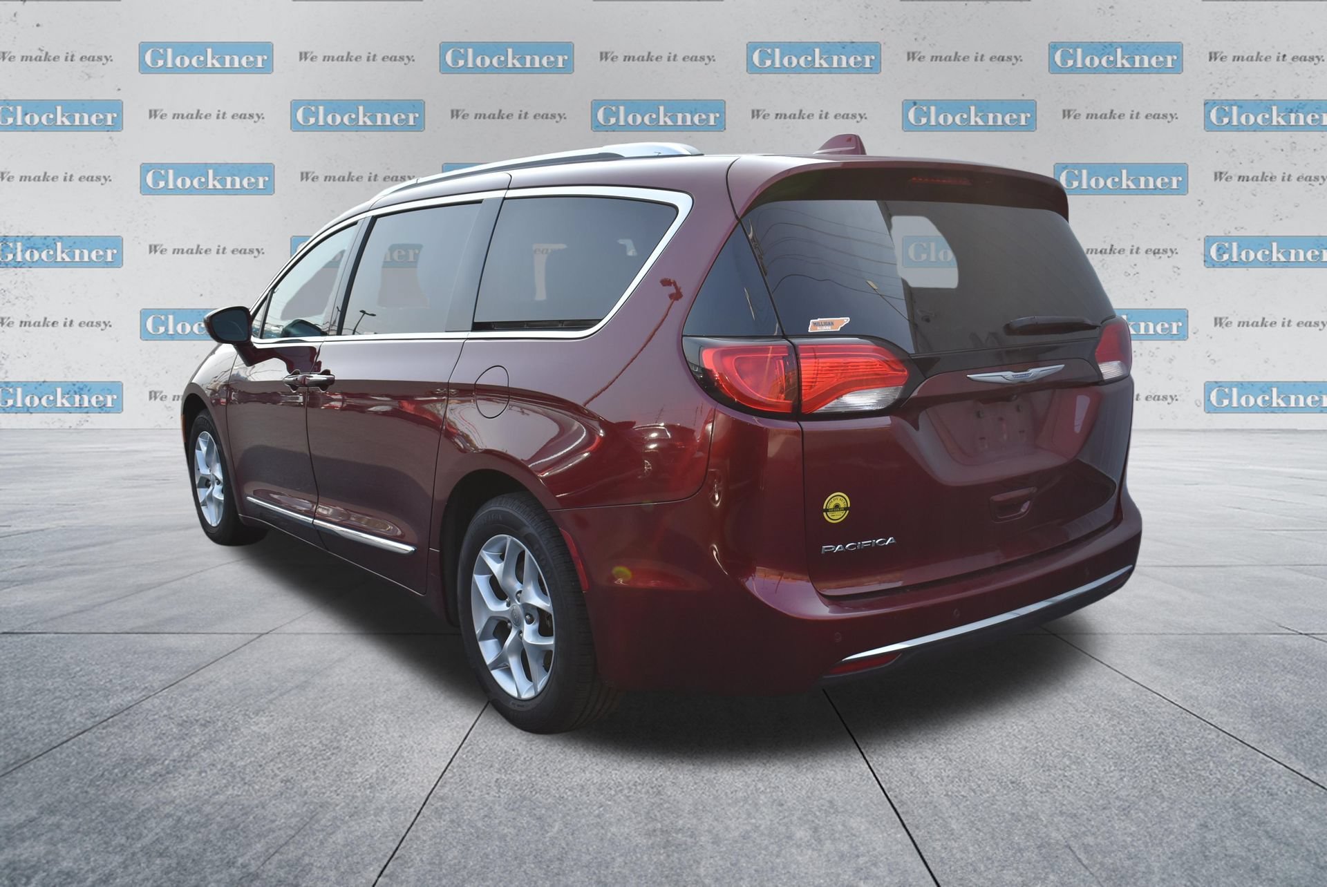 Used 2017 Chrysler Pacifica Touring-L Plus w/ Tire & Wheel Group FWD image 7