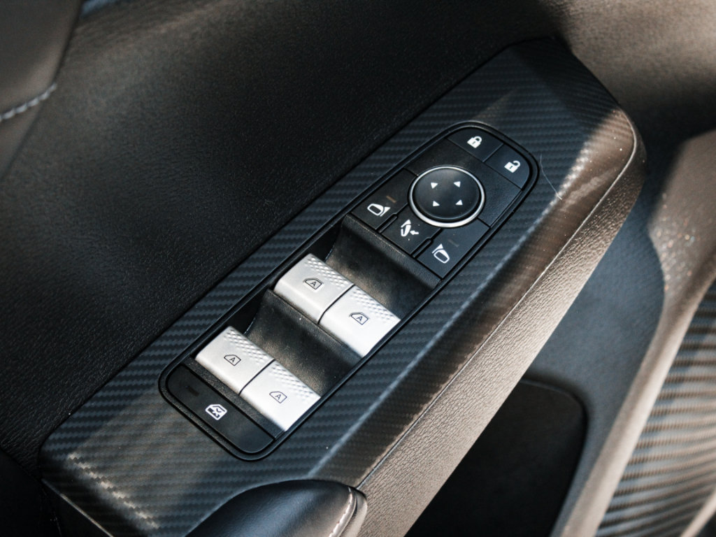 Used 2024 Mitsubishi Outlander SE Black Edition AWD/4WD image 9