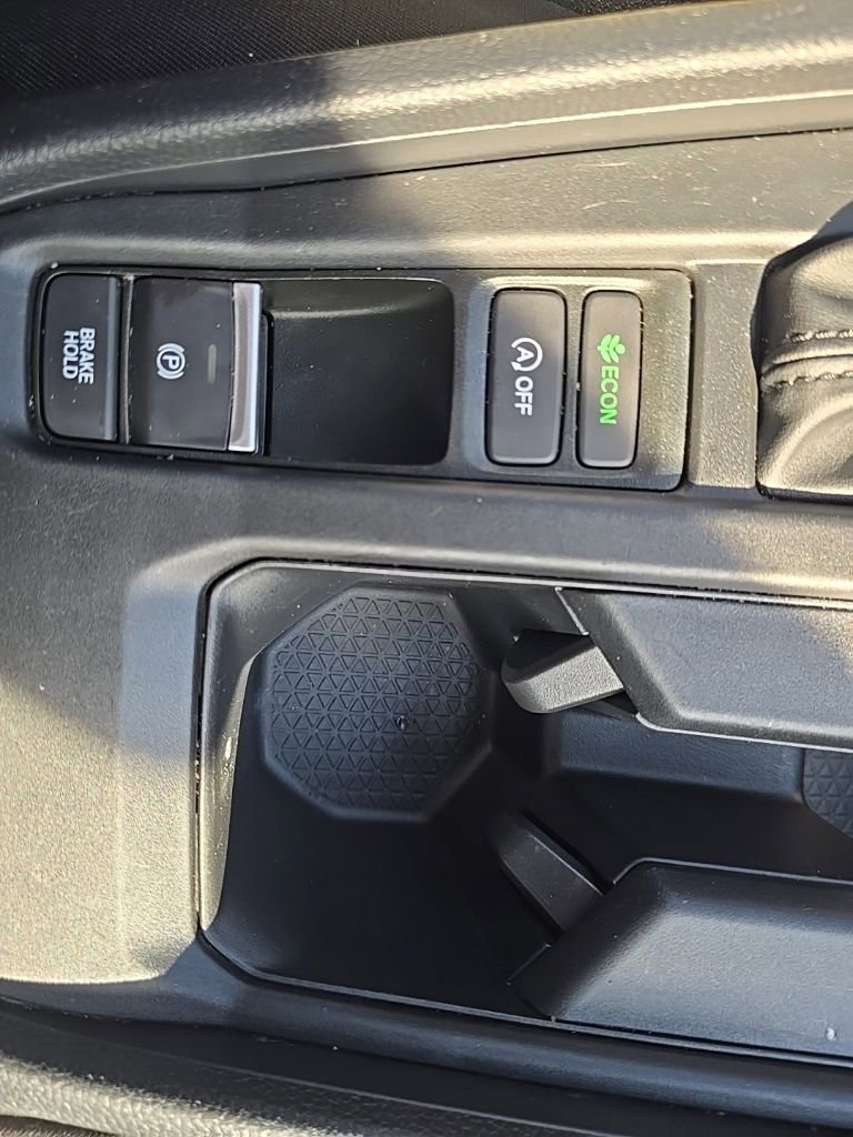 Used 2025 Honda Accord LX image 29