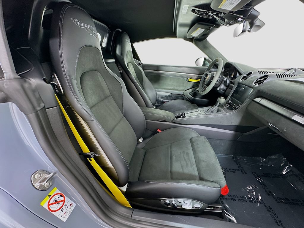 Certified 2024 Porsche 718 Boxster Spyder RS RWD image 24