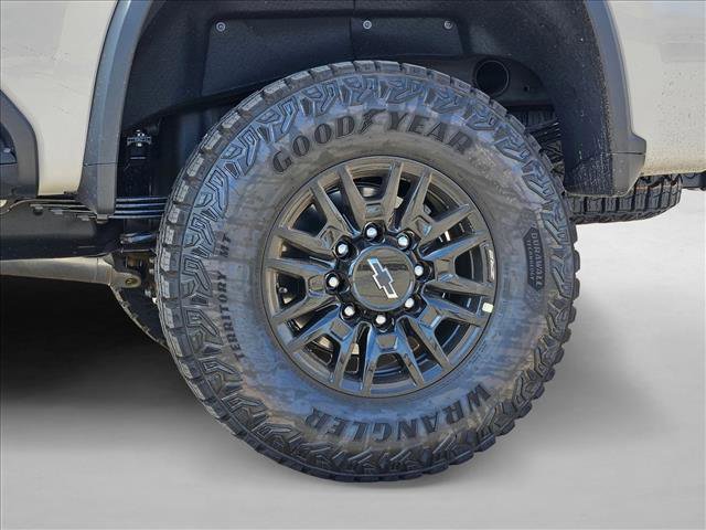 New 2026 Chevrolet Silverado 2500 ZR2 image 10