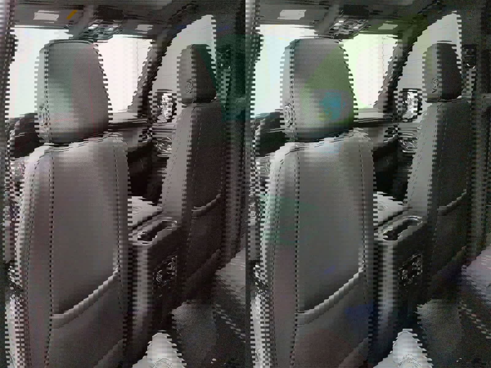 Used 2023 Chevrolet Tahoe RST w/ Luxury Package image 19