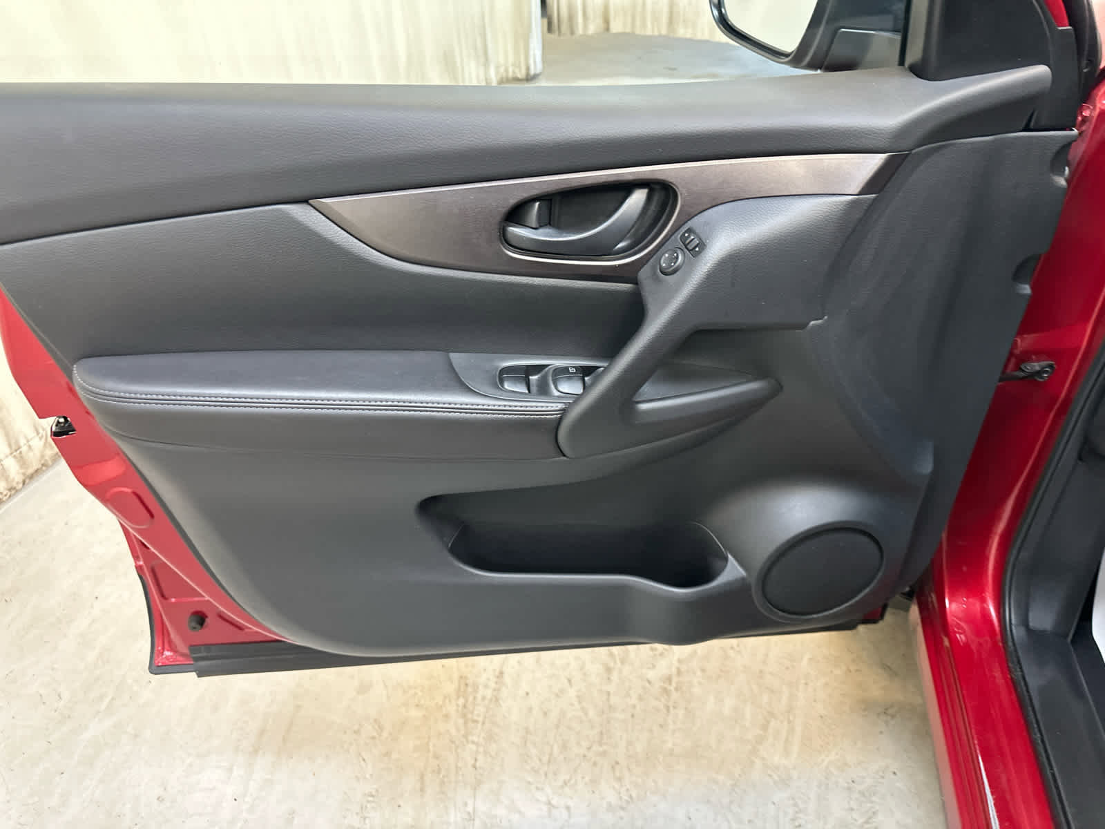 Certified 2018 Nissan Rogue Sport S w/ S Appearance Package AWD/4WD image 26