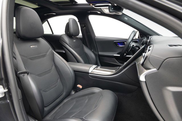 Used 2024 Mercedes-Benz C 63 AMG S w/ Driver Assistance Package image 4