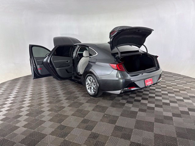 Used 2020 Hyundai Sonata SEL w/ Convenience Package FWD image 16