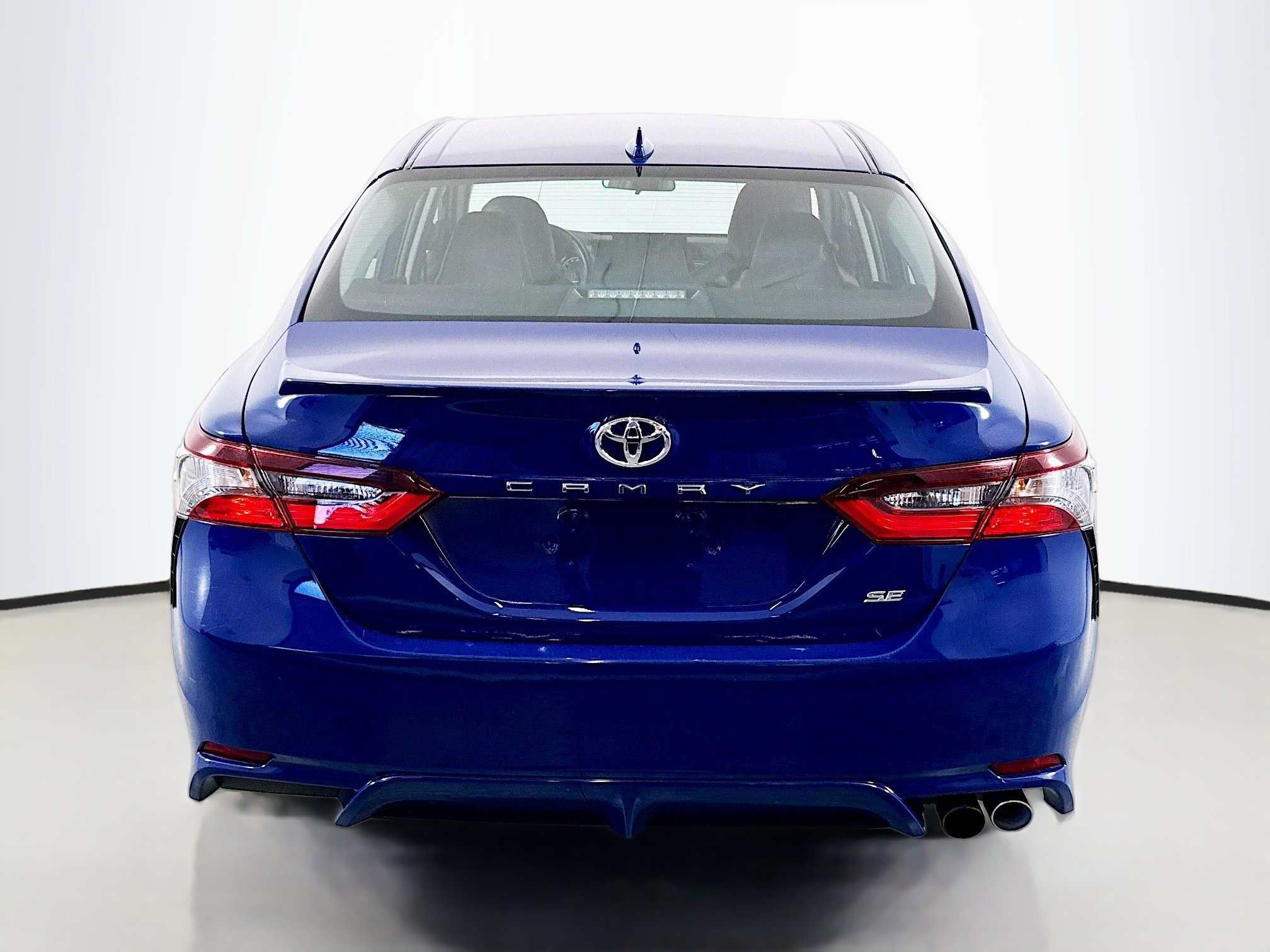 Used 2024 Toyota Camry SE FWD image 6