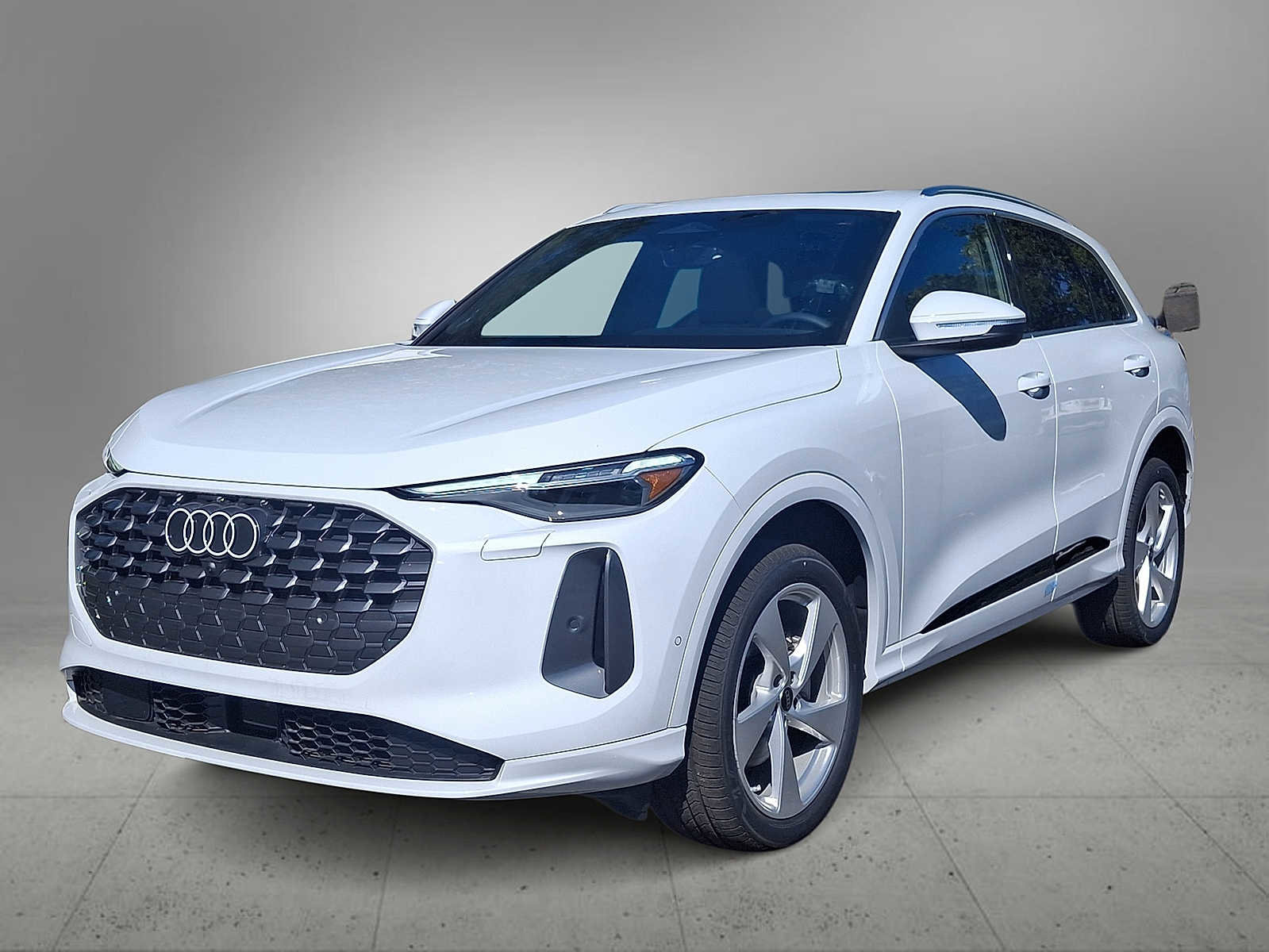 New 2025 Audi Q5 Premium Plus