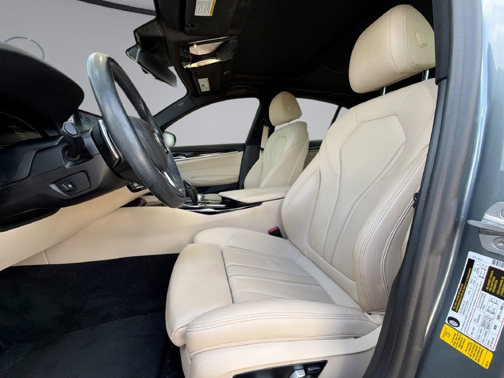 Used 2020 BMW 530i RWD image 30