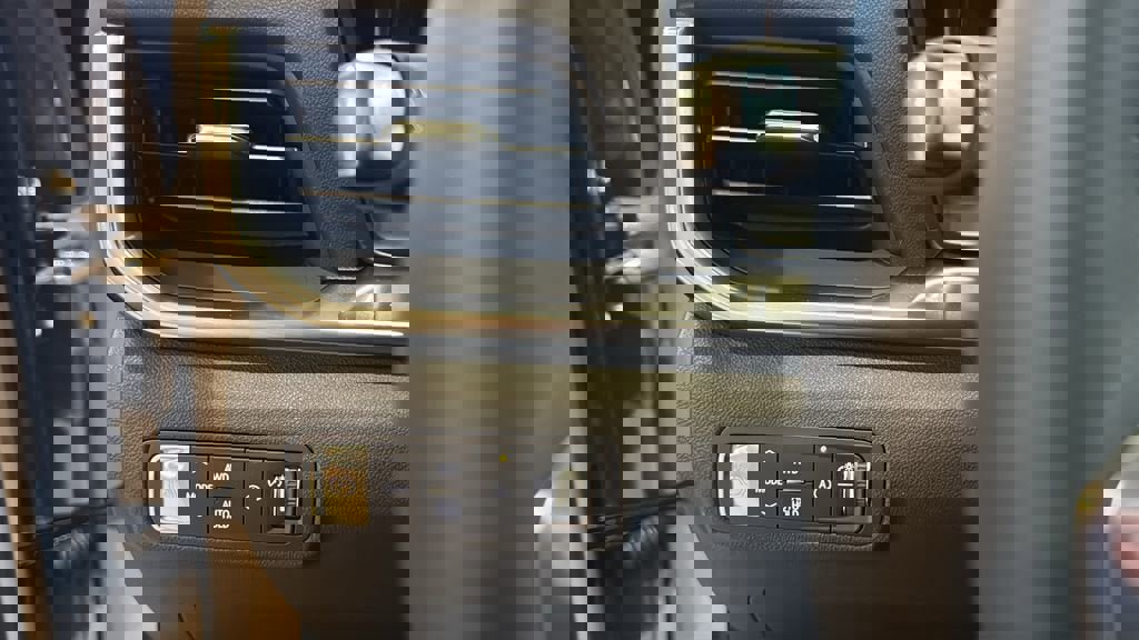 New 2026 GMC Terrain Elevation w/ Elevation Premium Package image 32