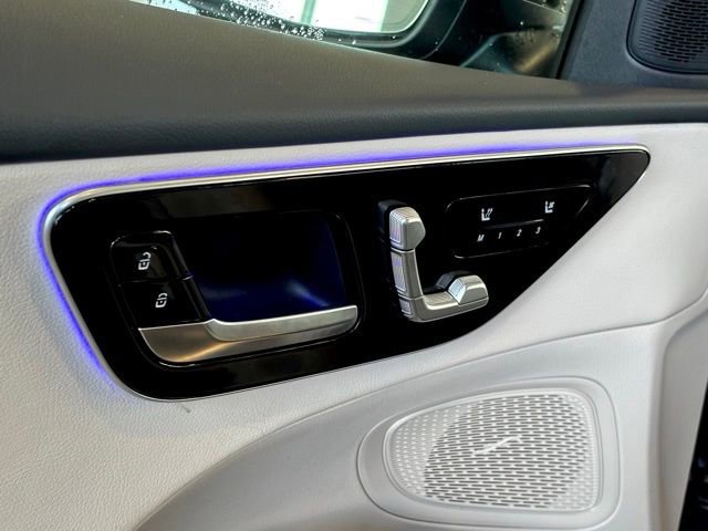 Certified 2025 Mercedes-Benz C 300 Sedan image 12