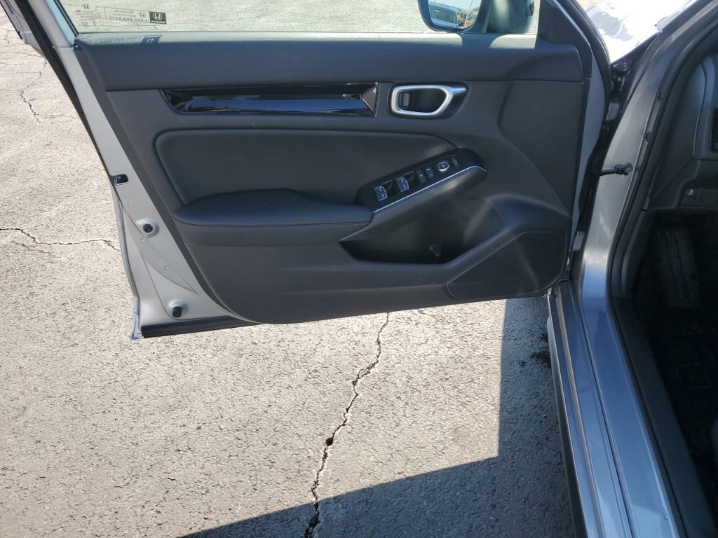 Used 2025 Honda Civic Sport Touring image 12