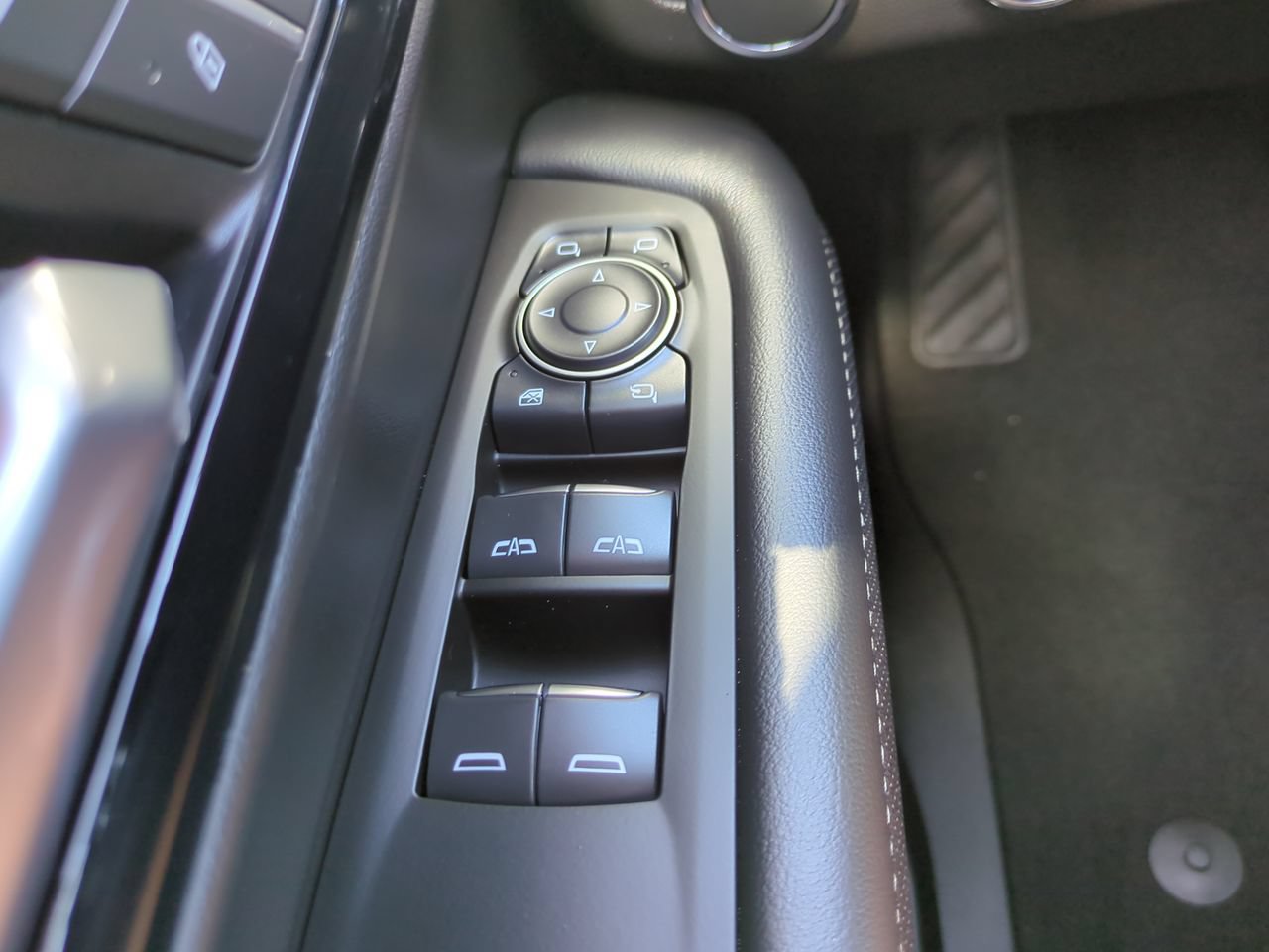 New 2026 Chevrolet Suburban Premier RWD image 24