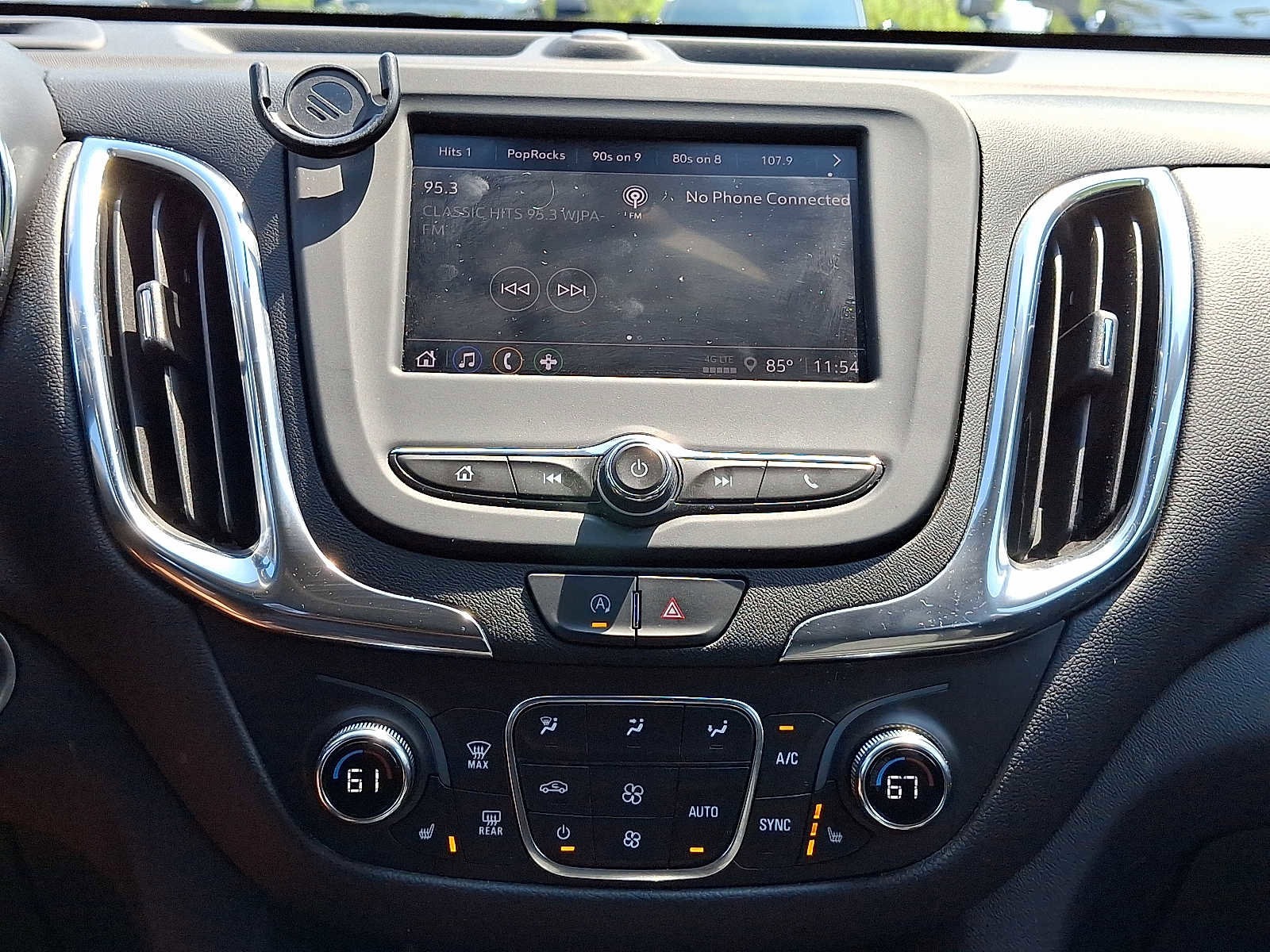 Used 2024 Chevrolet Equinox LT w/ LPO, Floor Liner Package image 15