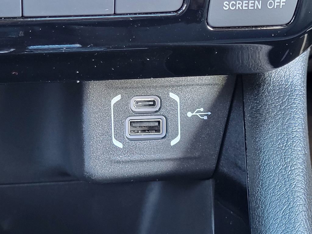 New 2026 Jeep Compass Latitude w/ Sun and Sound Group image 12