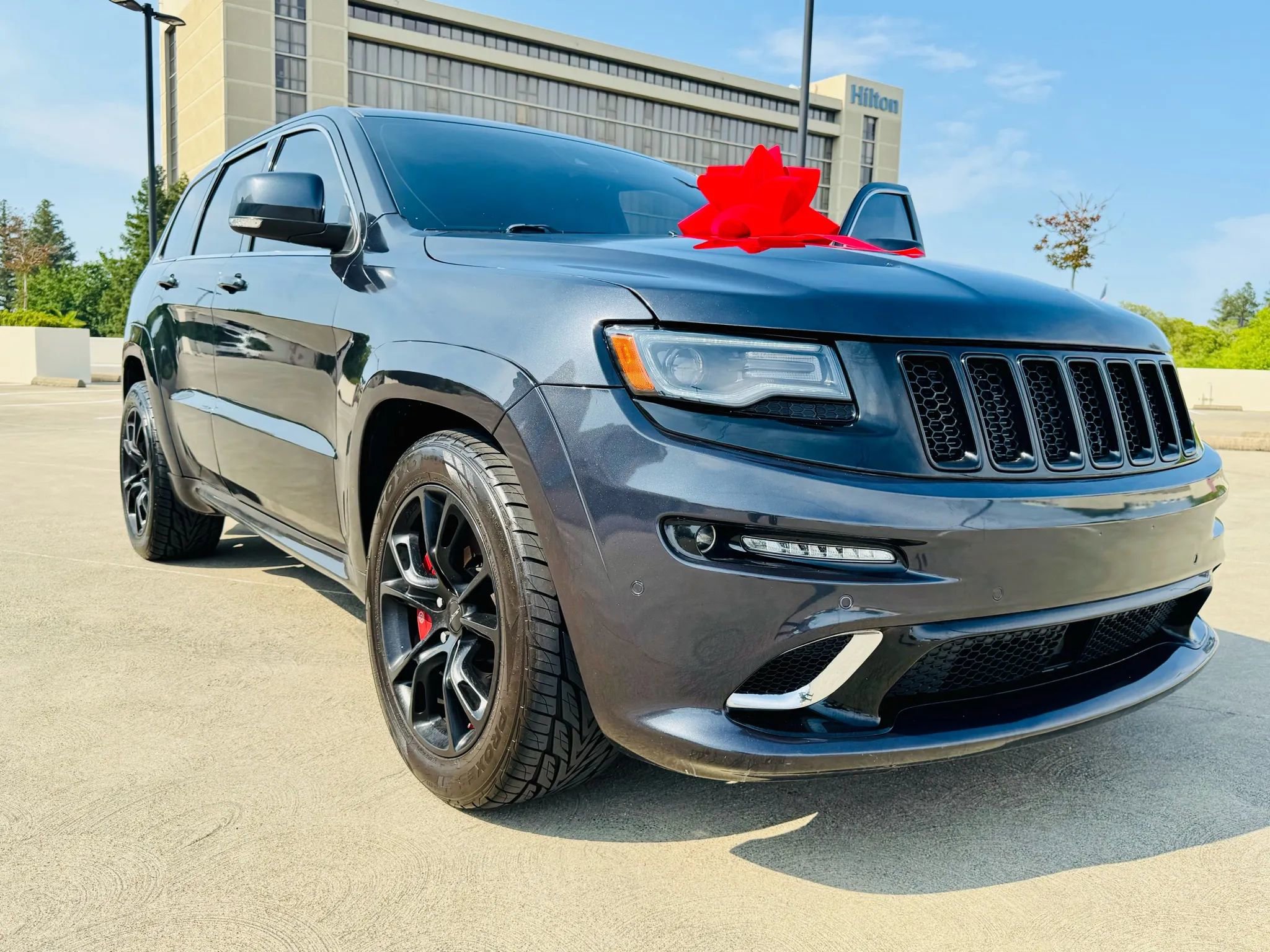 Used 2014 Jeep Grand Cherokee SRT image 20