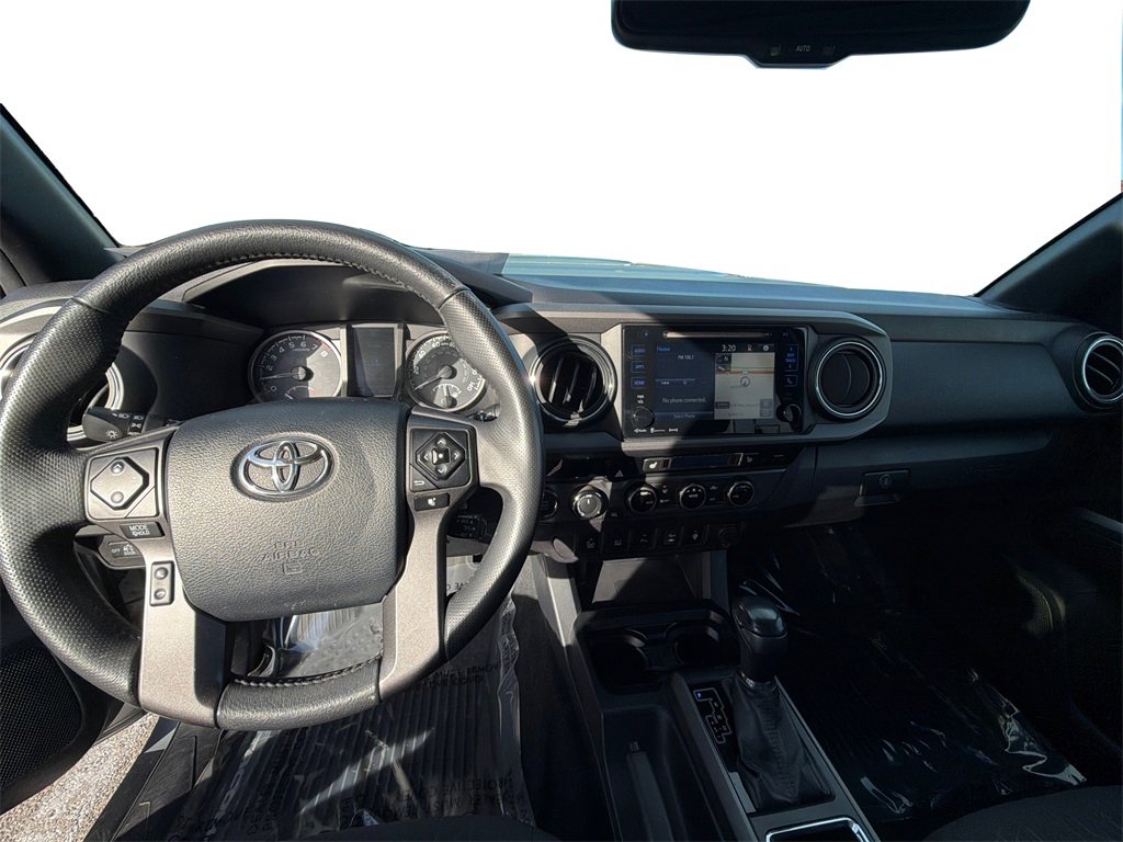 Used 2017 Toyota Tacoma TRD Sport image 24