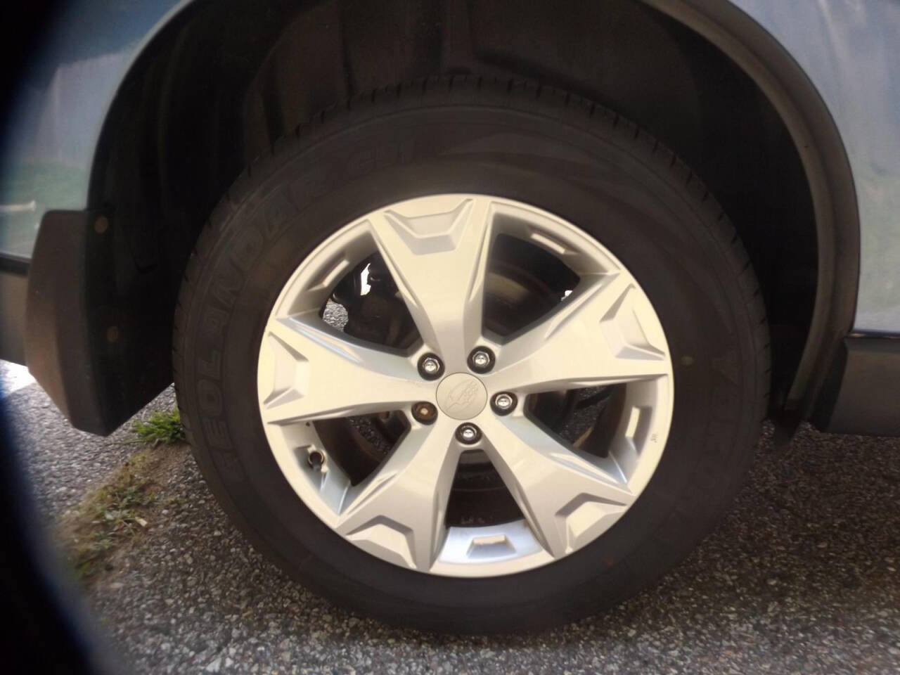 Used 2015 Subaru Forester 2.5i Premium w/ All-Weather Package image 21