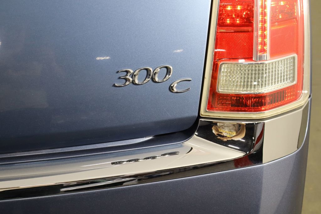 Used 2011 Chrysler 300 C RWD image 42