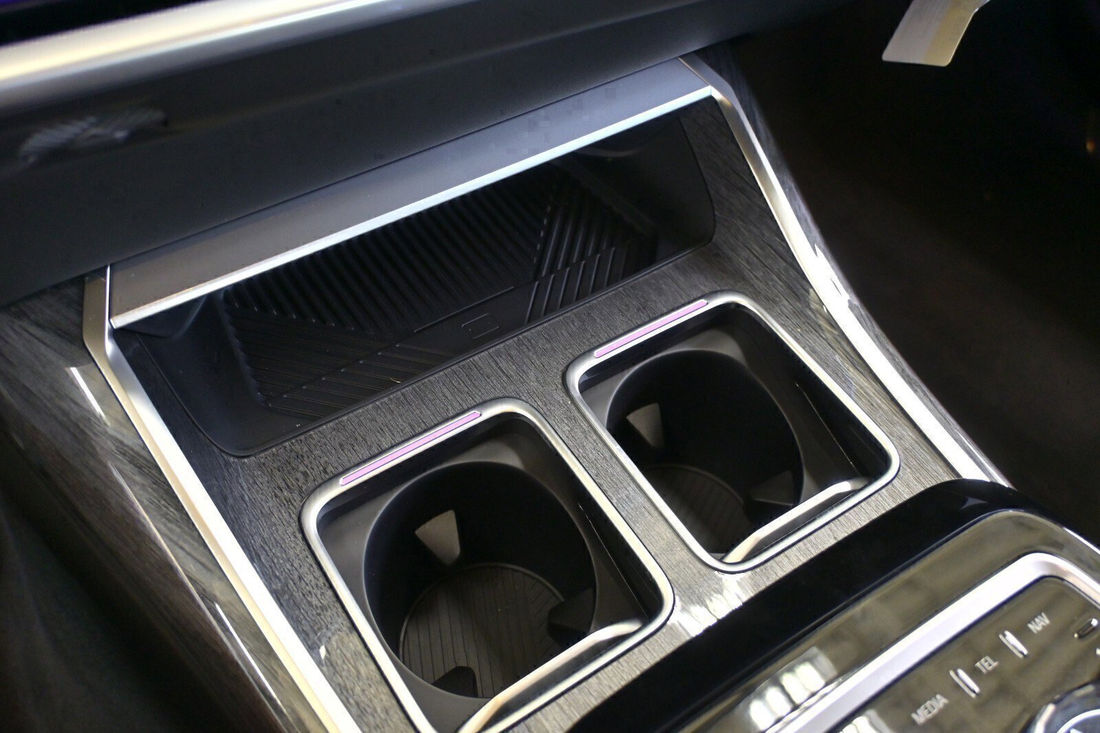 Used 2024 BMW i7 eDrive50 w/ M Sport Package image 23