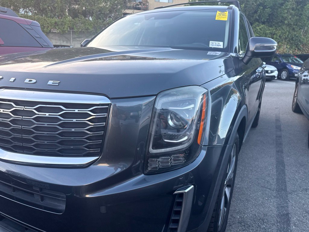 Used 2020 Kia Telluride S FWD image 2