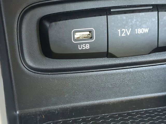 Used 2025 Hyundai Venue SEL FWD image 22