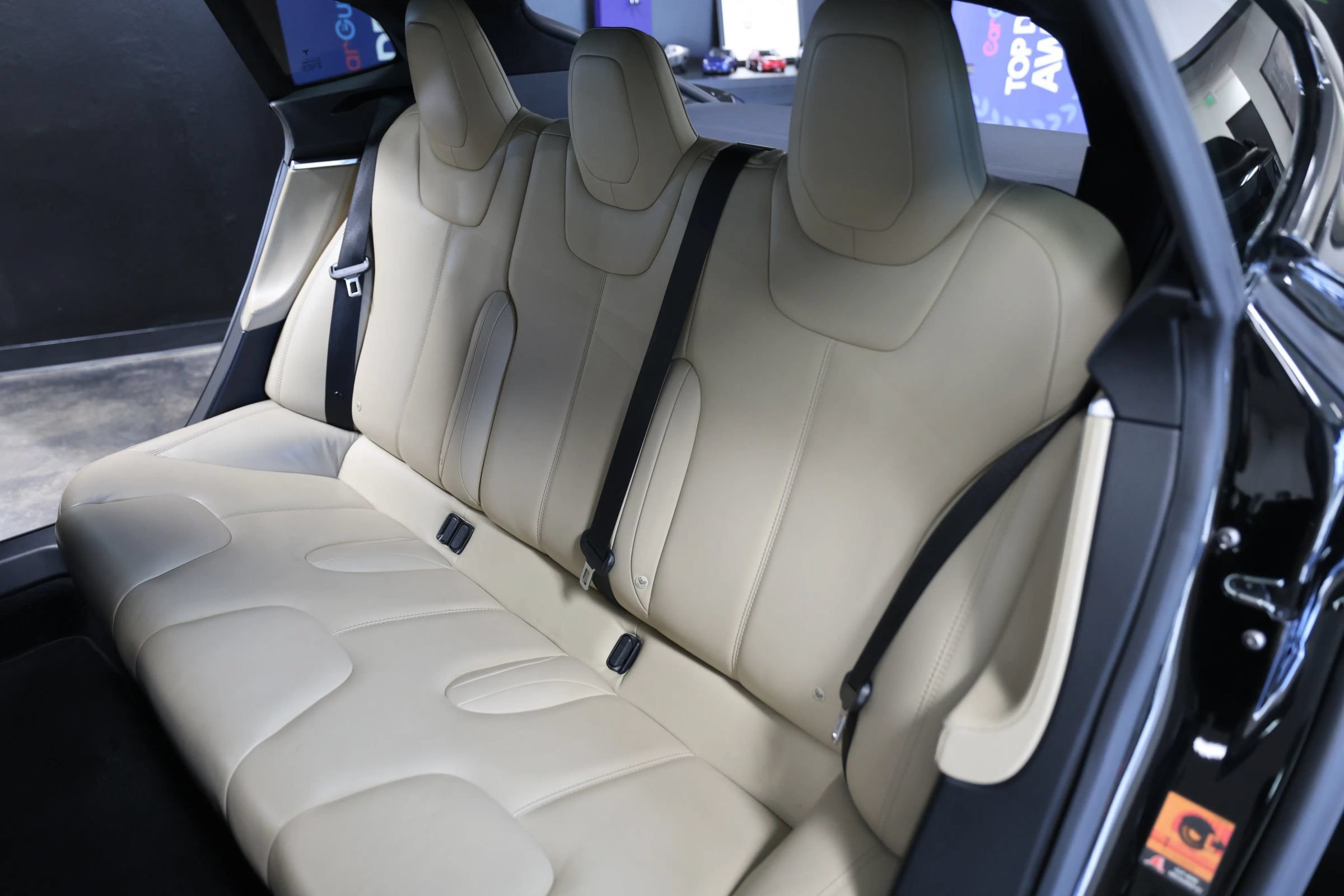Used 2015 Tesla Model S 85 RWD image 45