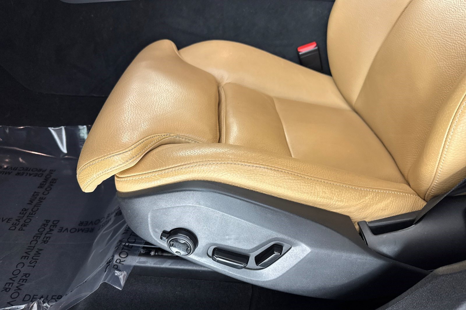 Used 2019 Volvo XC60 T6 Momentum AWD/4WD image 15