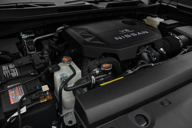 Used 2025 Nissan Armada PRO-4X AWD/4WD image 34