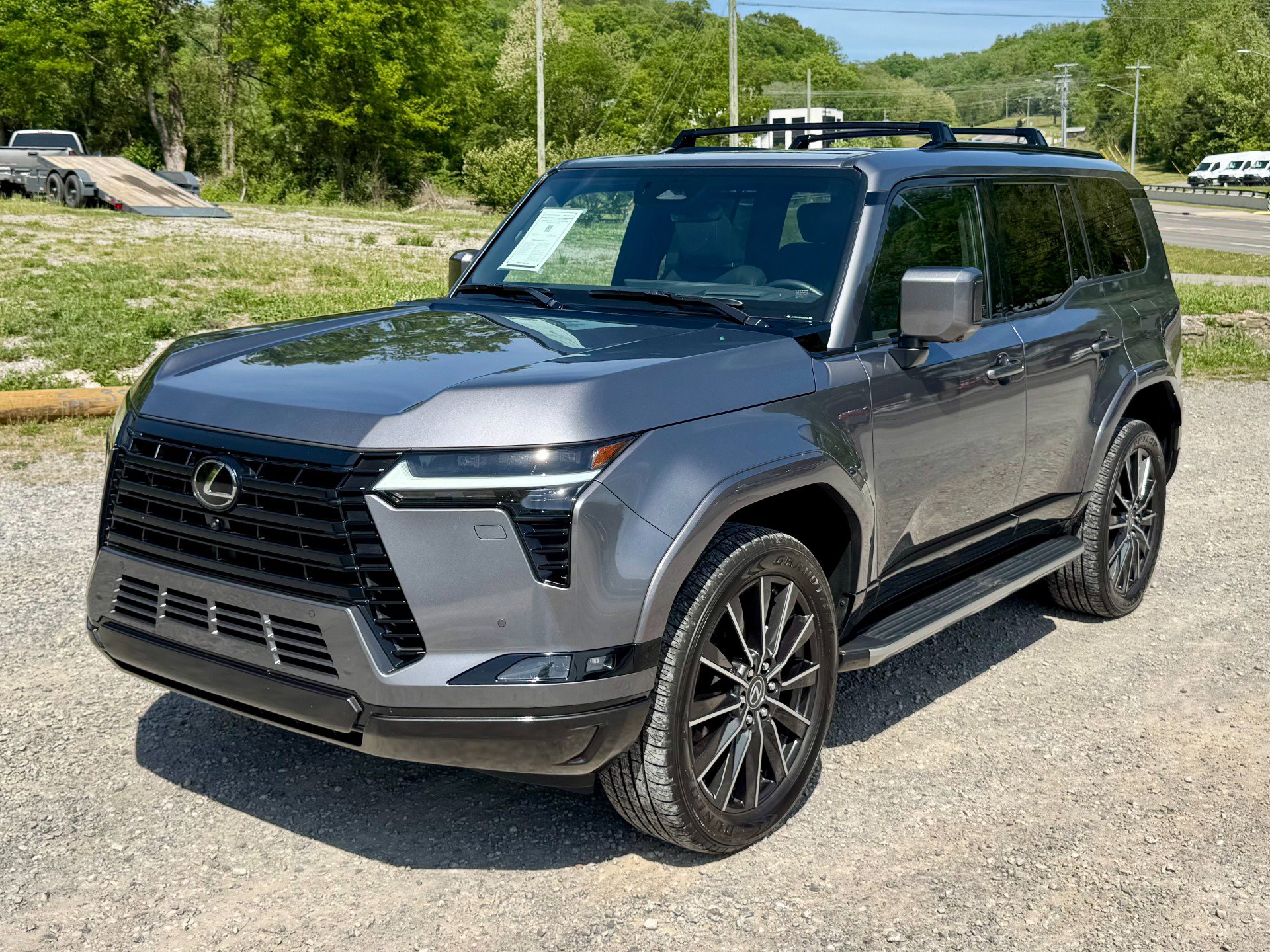 Used 2024 Lexus GX 550 AWD/4WD image 2