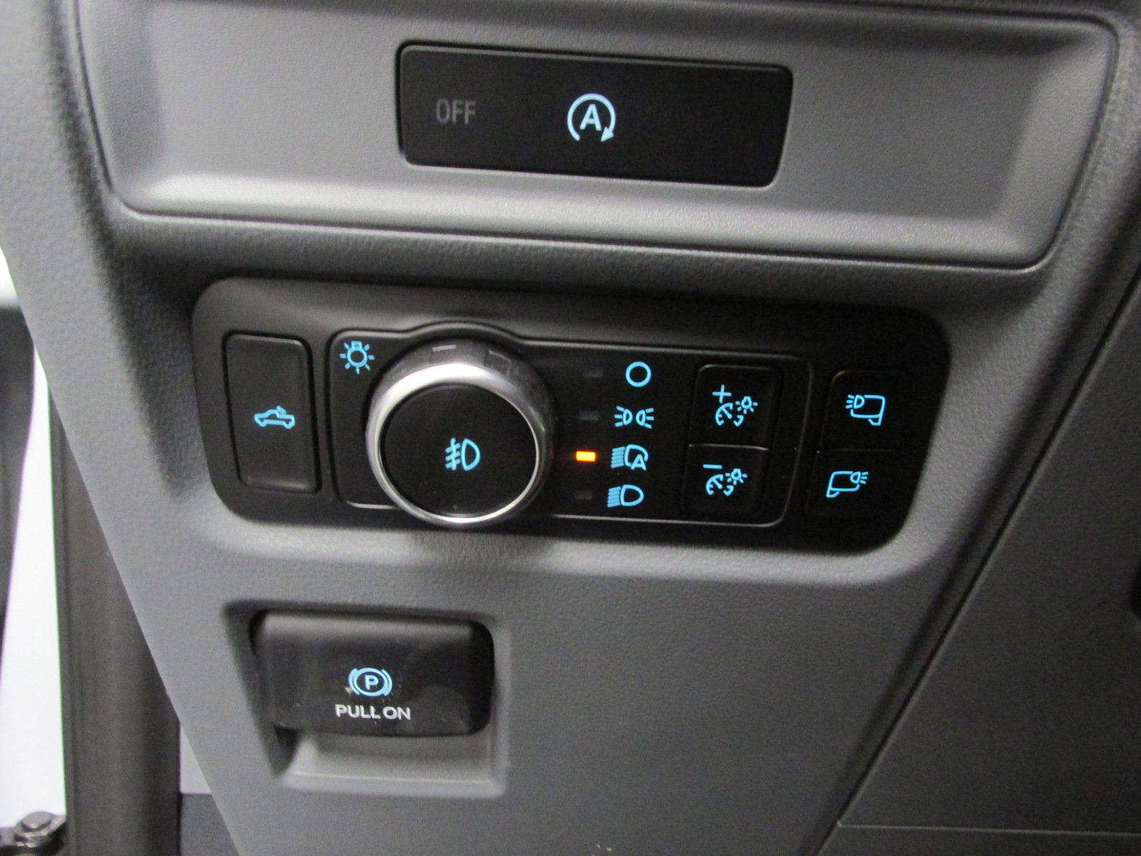 New 2025 Ford F150 XLT w/ Equipment Group 302A MID image 26