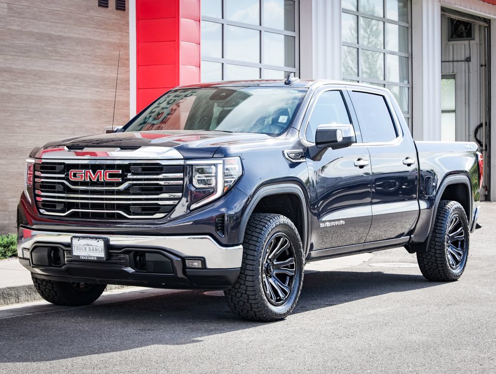 Used 2025 GMC Sierra 1500 SLT AWD/4WD image 8