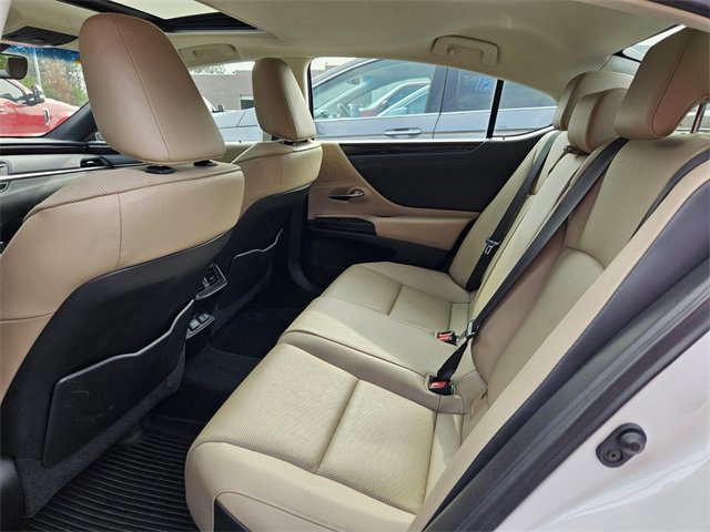 Used 2020 Lexus ES 350 w/ Premium Package image 9