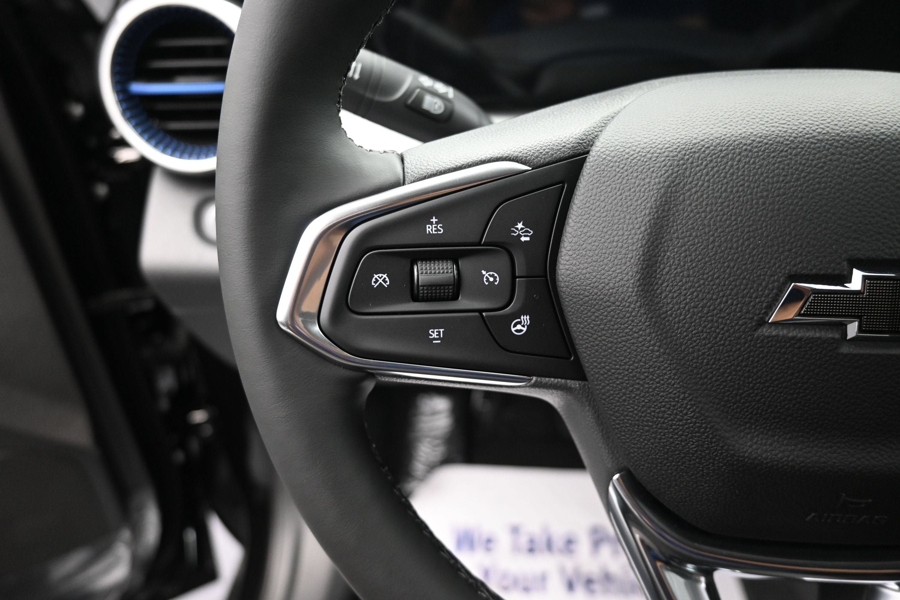 New 2026 Chevrolet Trax LT w/ Sunroof Package FWD image 13