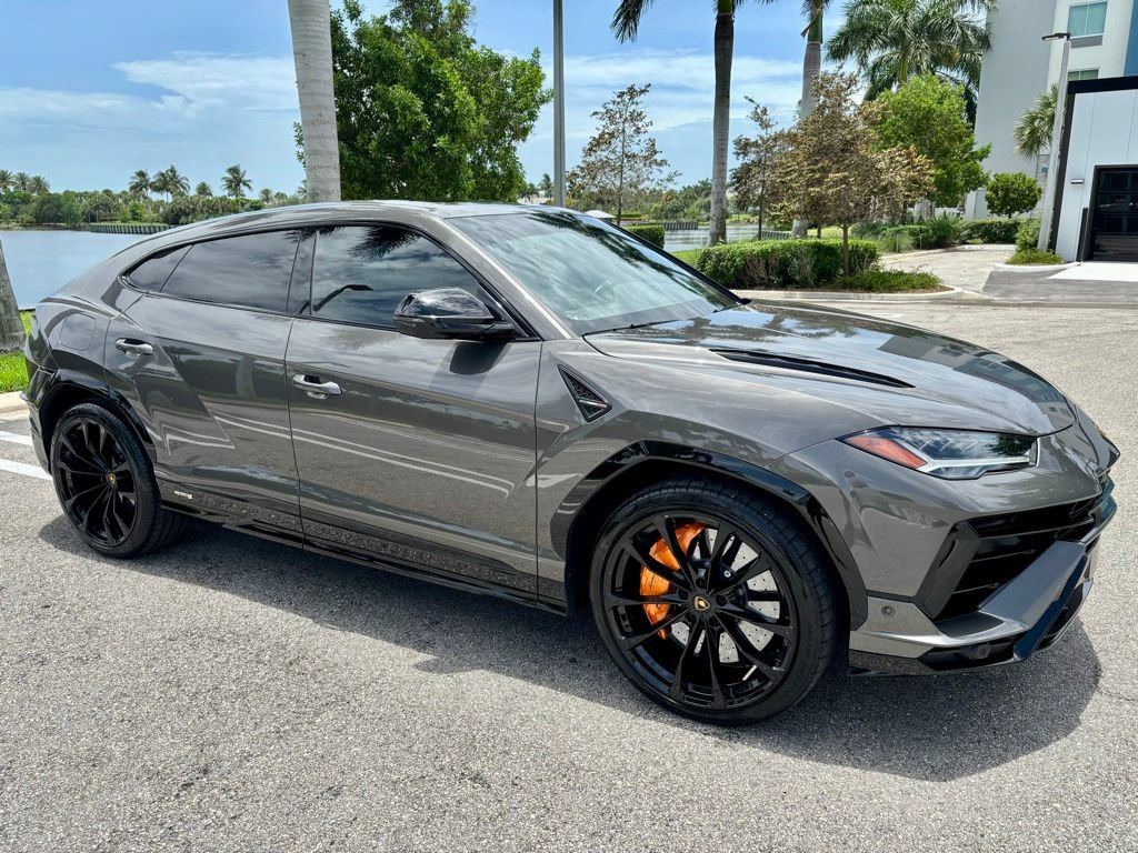 Used 2024 Lamborghini Urus S AWD/4WD image 4