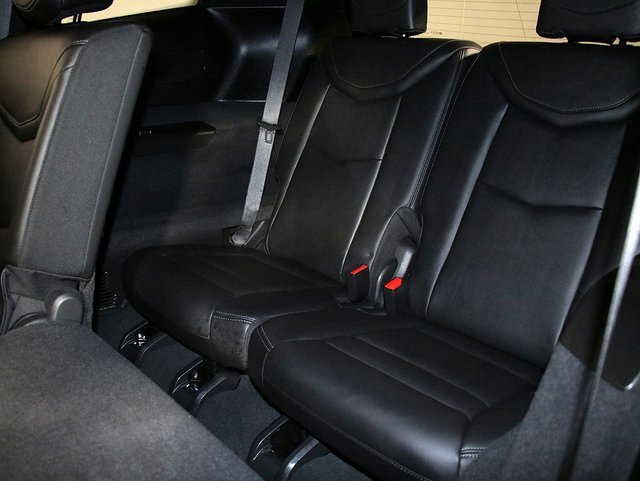 Used 2023 Cadillac XT6 Luxury image 14