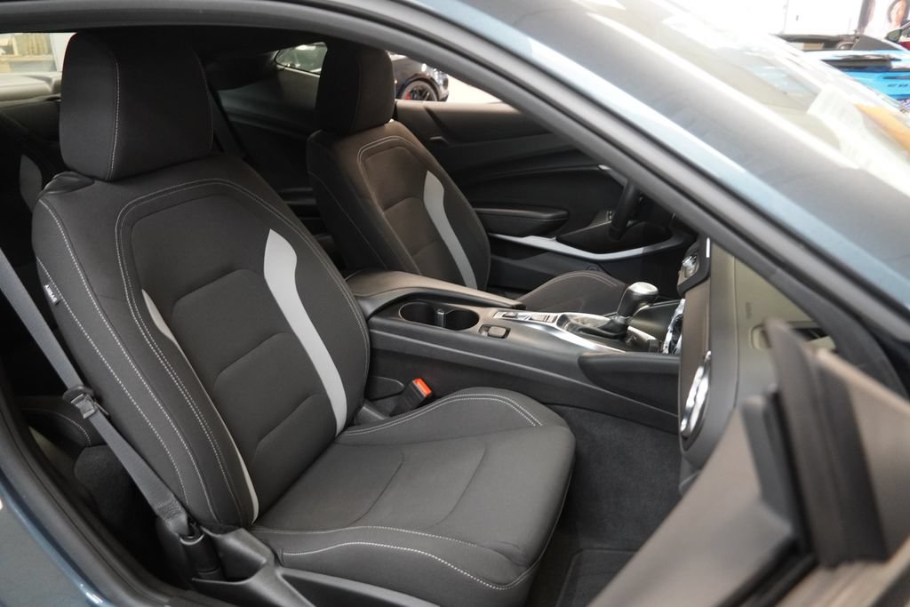 Used 2023 Chevrolet Camaro LT w/ Technology Package RWD image 29