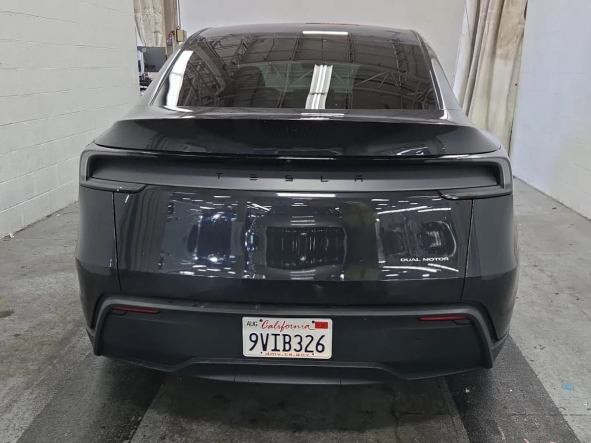 Used 2026 Tesla Model Y AWD image 25
