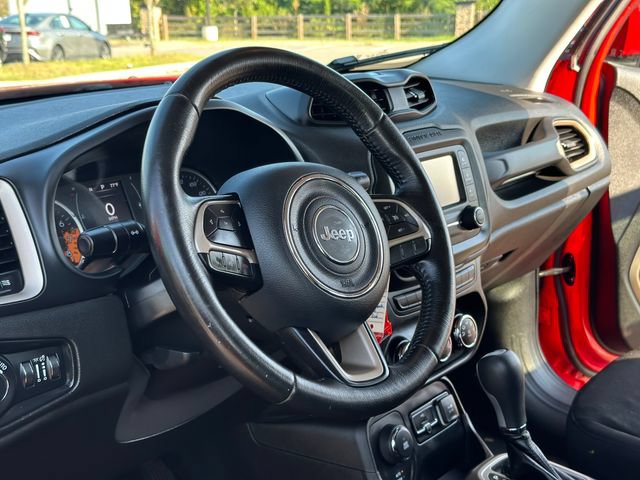 Used 2015 Jeep Renegade Latitude w/ Trailer Tow Group AWD/4WD image 26